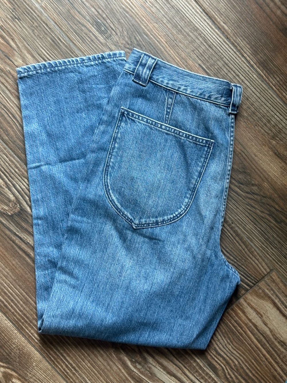 Madewell Relaxed Boyfriend Jeans in Medium Blue - Picture 5 of 12